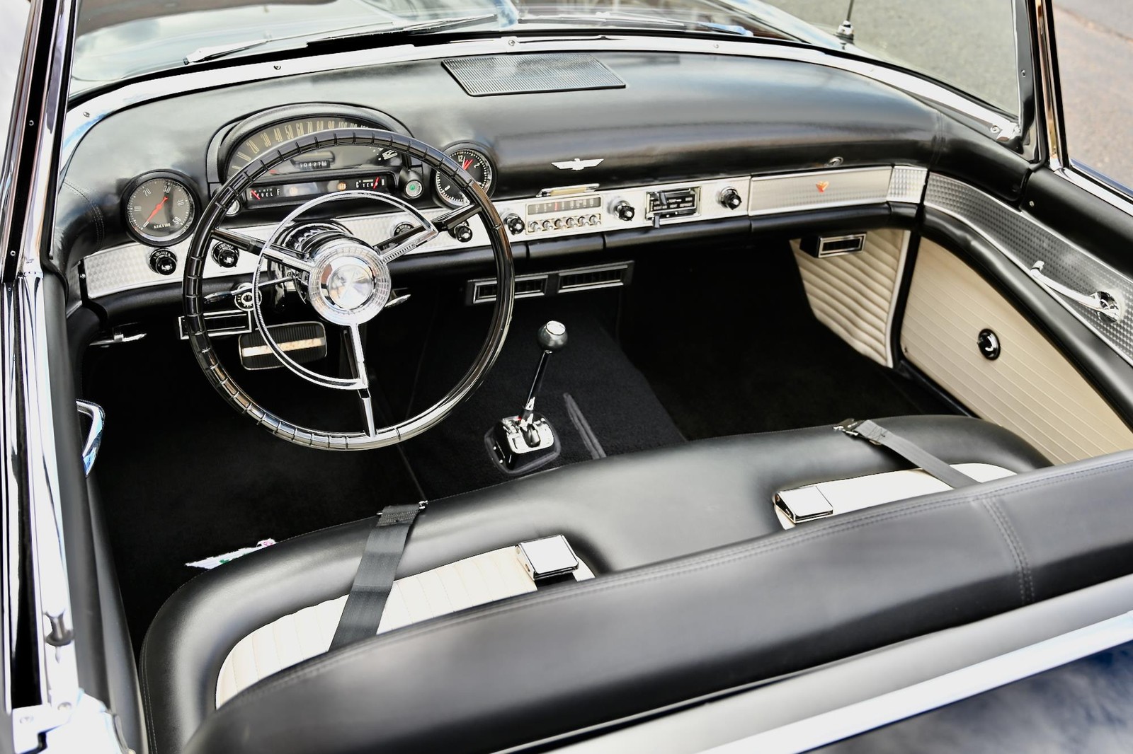 Ford-Thunderbird-1955-38