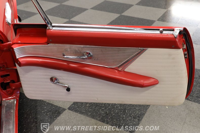 Ford-Thunderbird-1955-Torch-Red-Red-ampamp-White-6