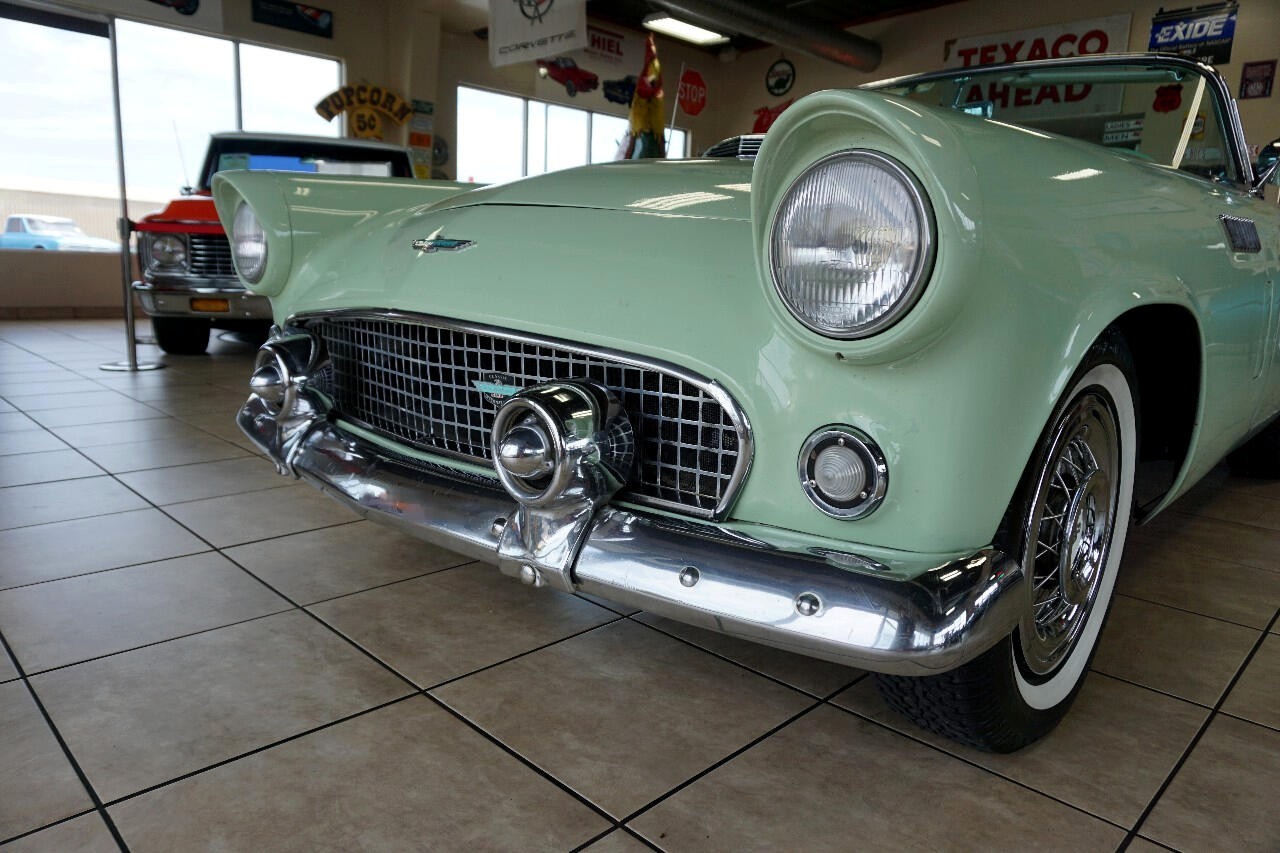 Ford-Thunderbird-1956-Classic-Car-17