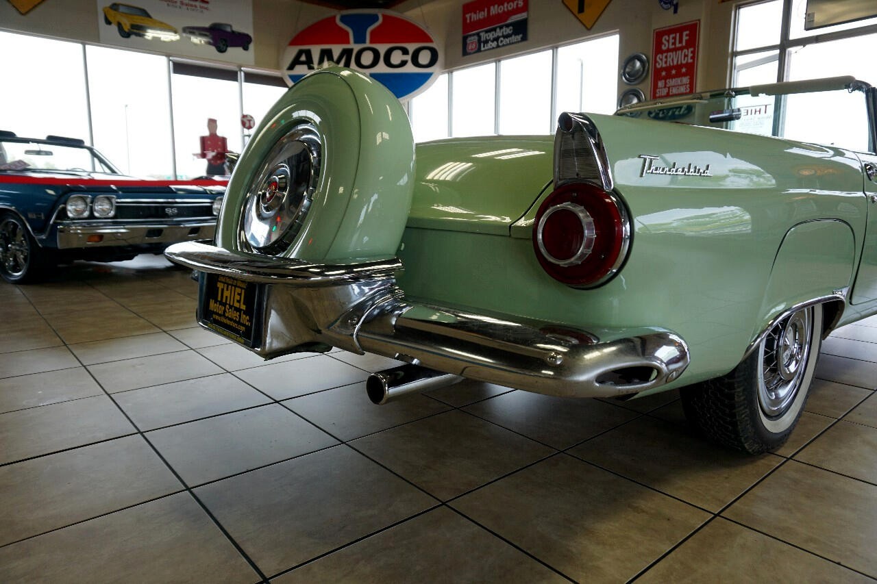 Ford-Thunderbird-1956-Classic-Car-18