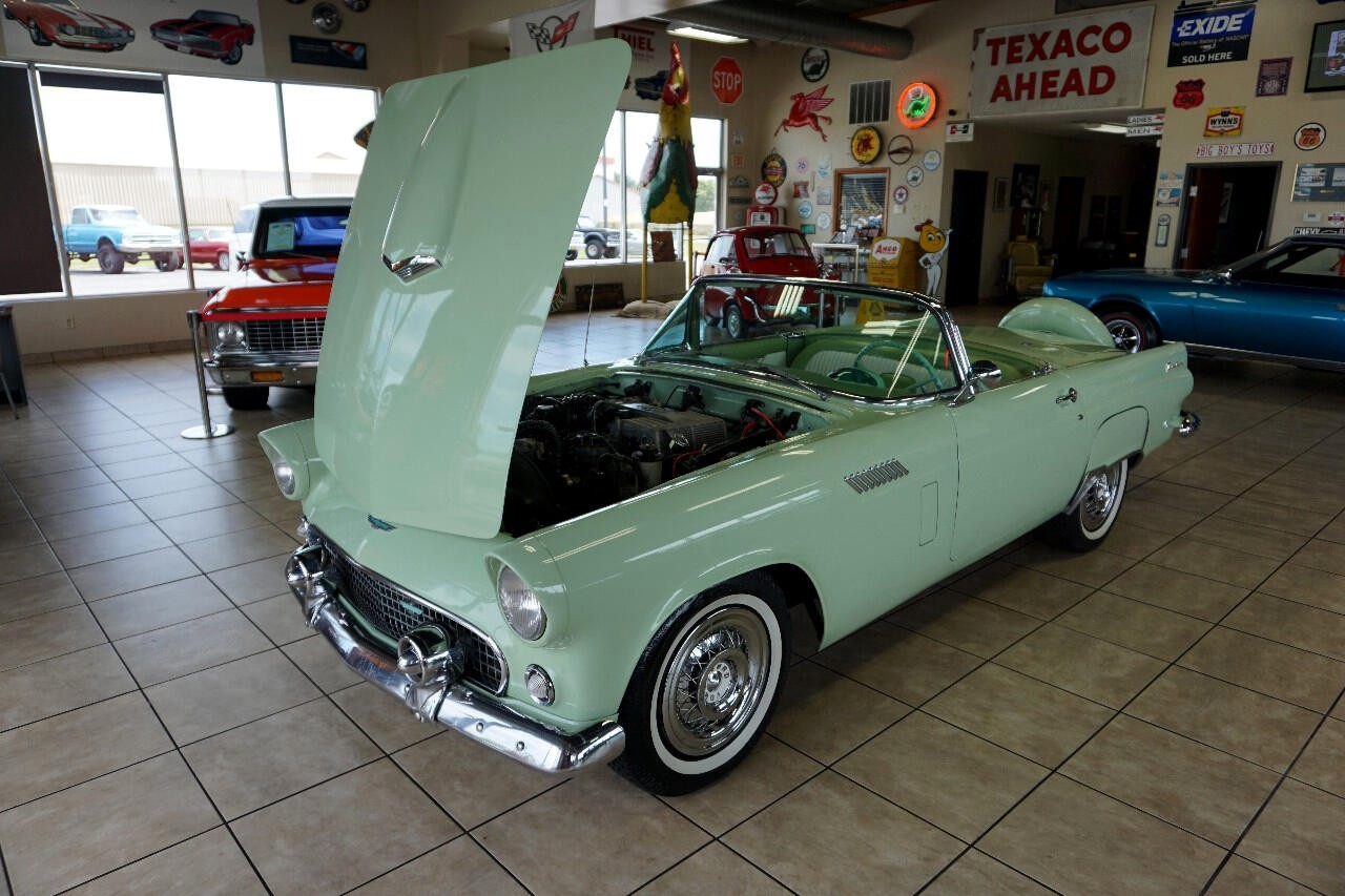 Ford-Thunderbird-1956-Classic-Car-26