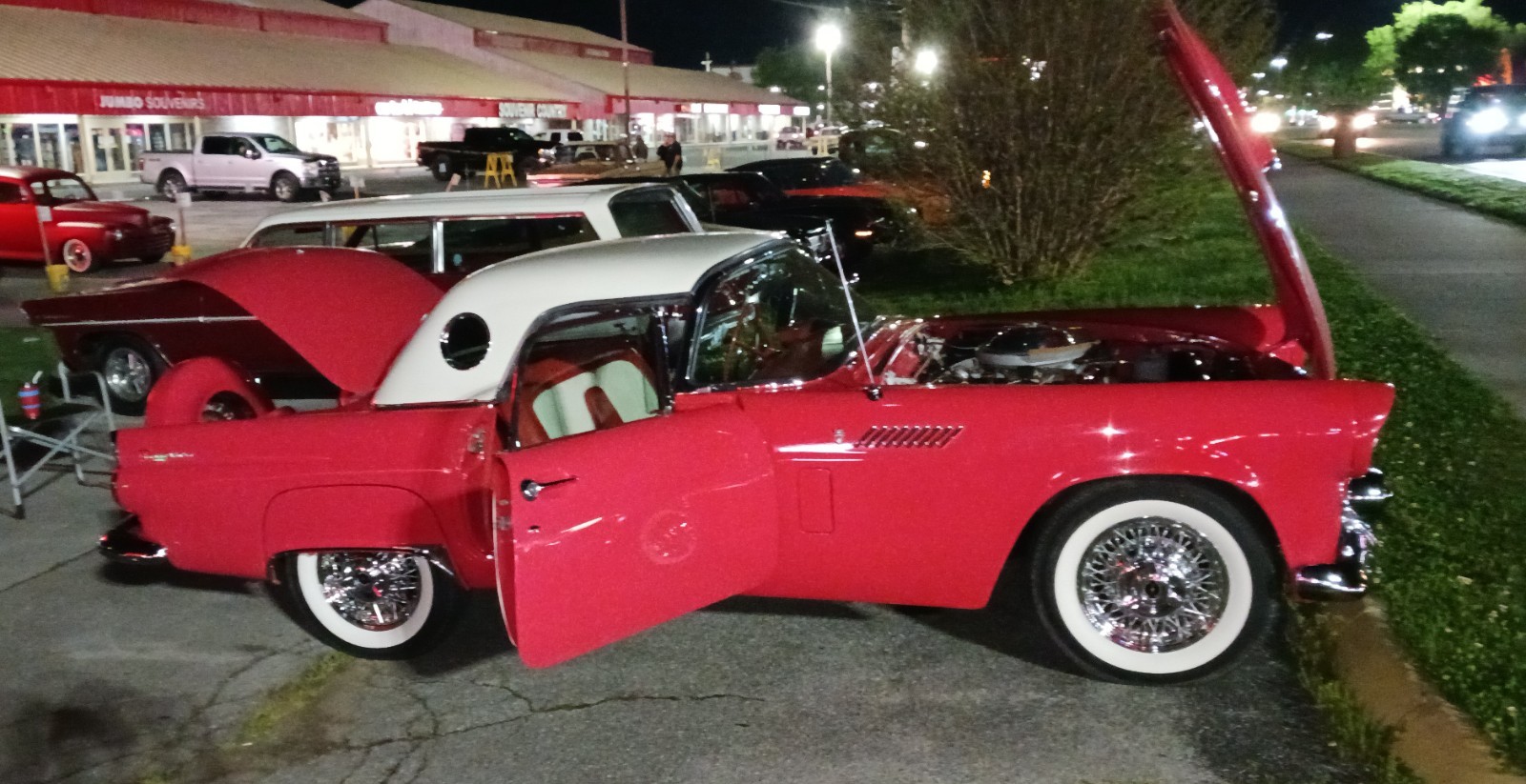 Ford-Thunderbird-1956-Convertible-3