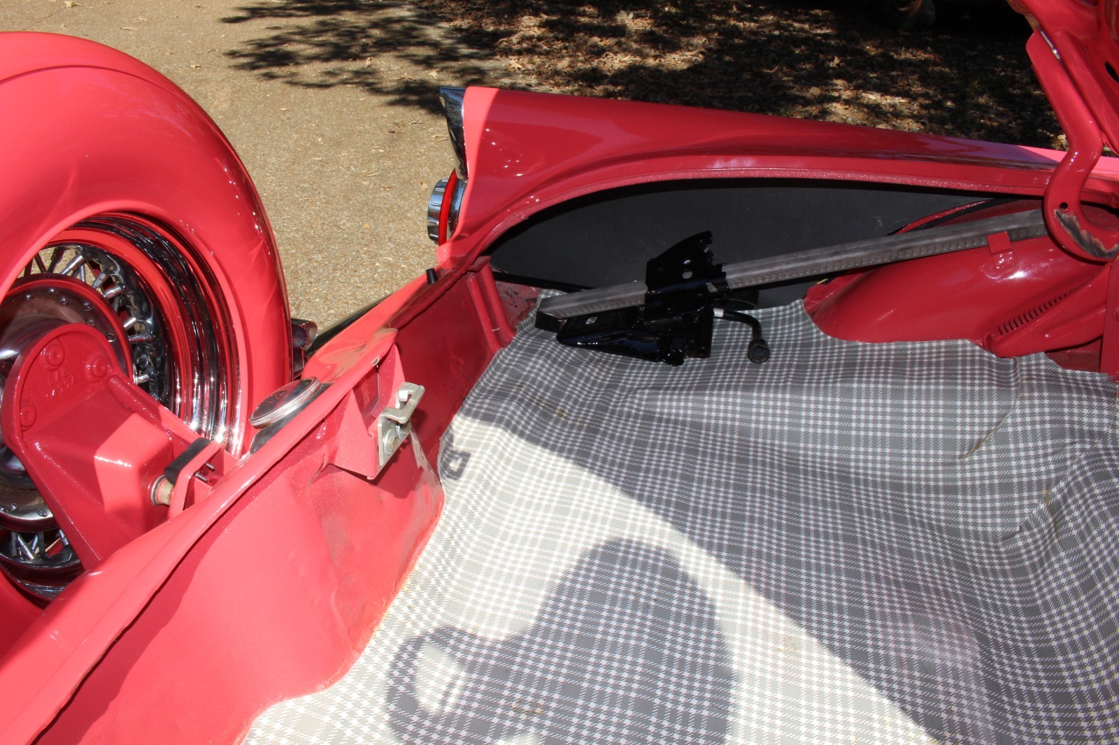 Ford-Thunderbird-1956-Convertible-8