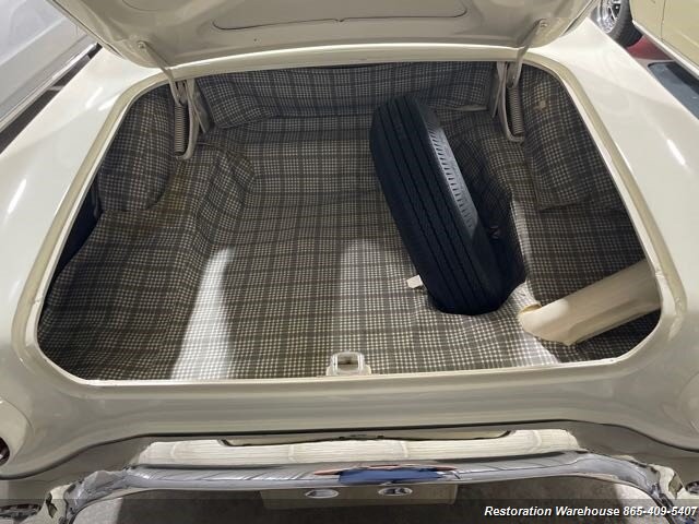 Ford-Thunderbird-1957-13