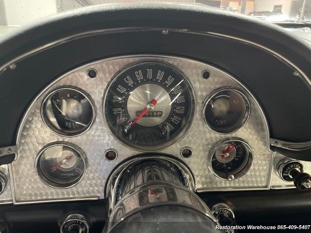 Ford-Thunderbird-1957-8