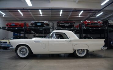 Ford-Thunderbird-1957-Convertible-1