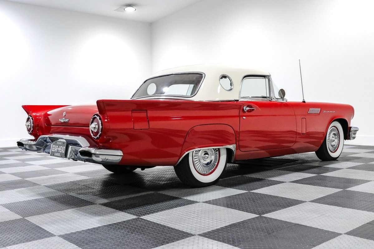 Ford-Thunderbird-1957-Convertible-10