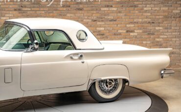 Ford-Thunderbird-1957-Convertible-11