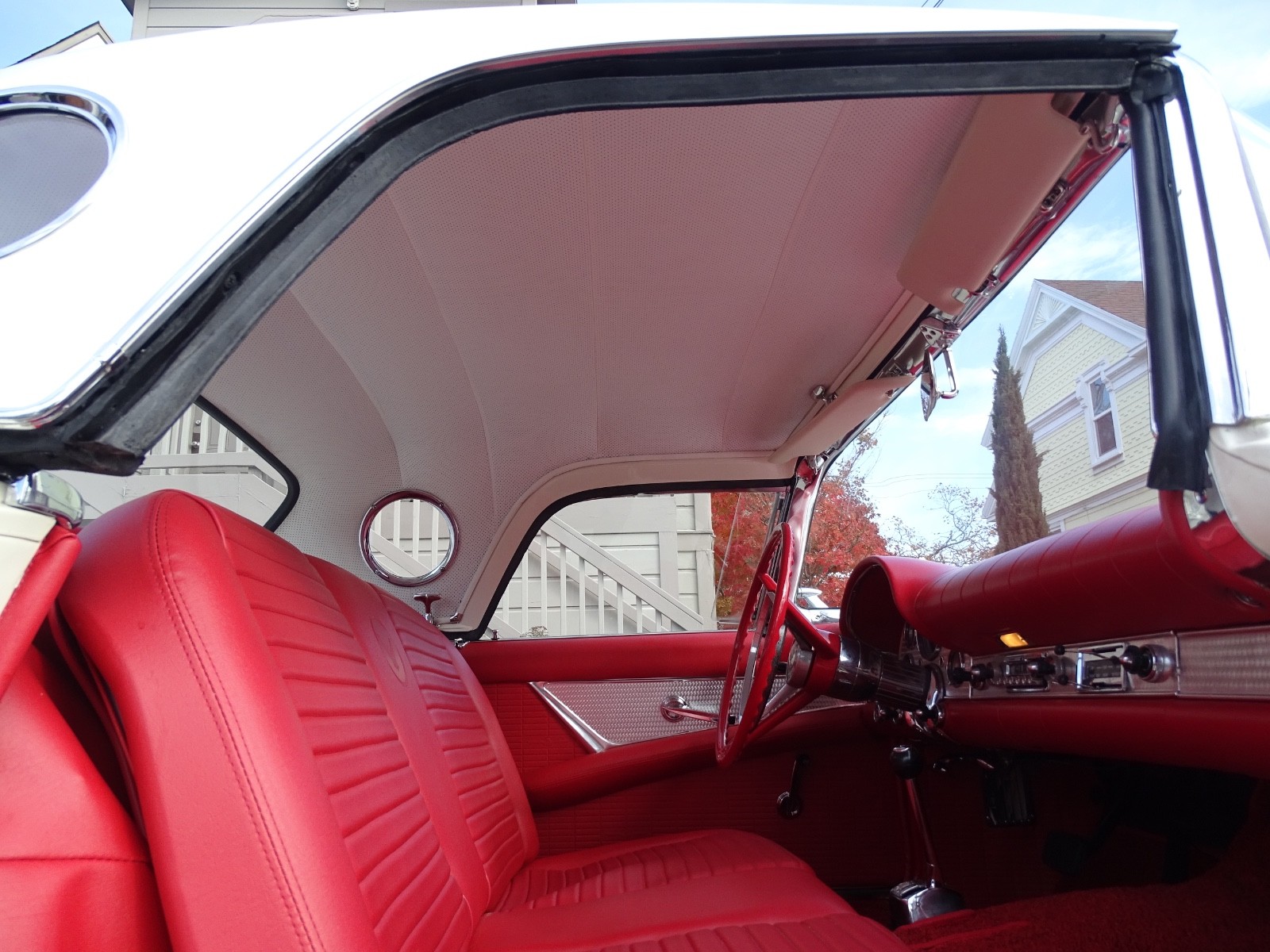 Ford-Thunderbird-1957-Convertible-12