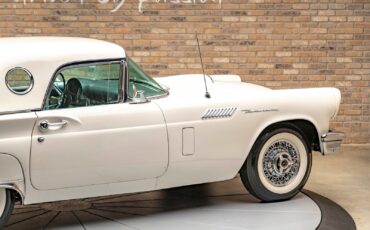 Ford-Thunderbird-1957-Convertible-13