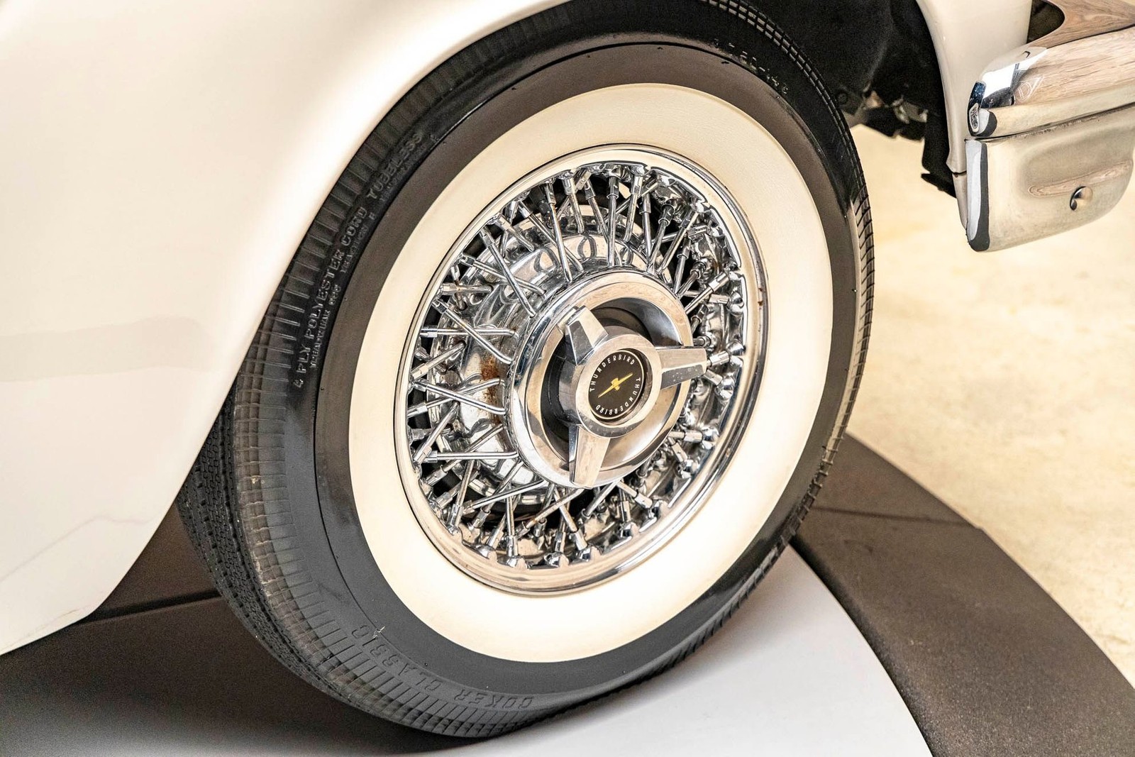 Ford-Thunderbird-1957-Convertible-17