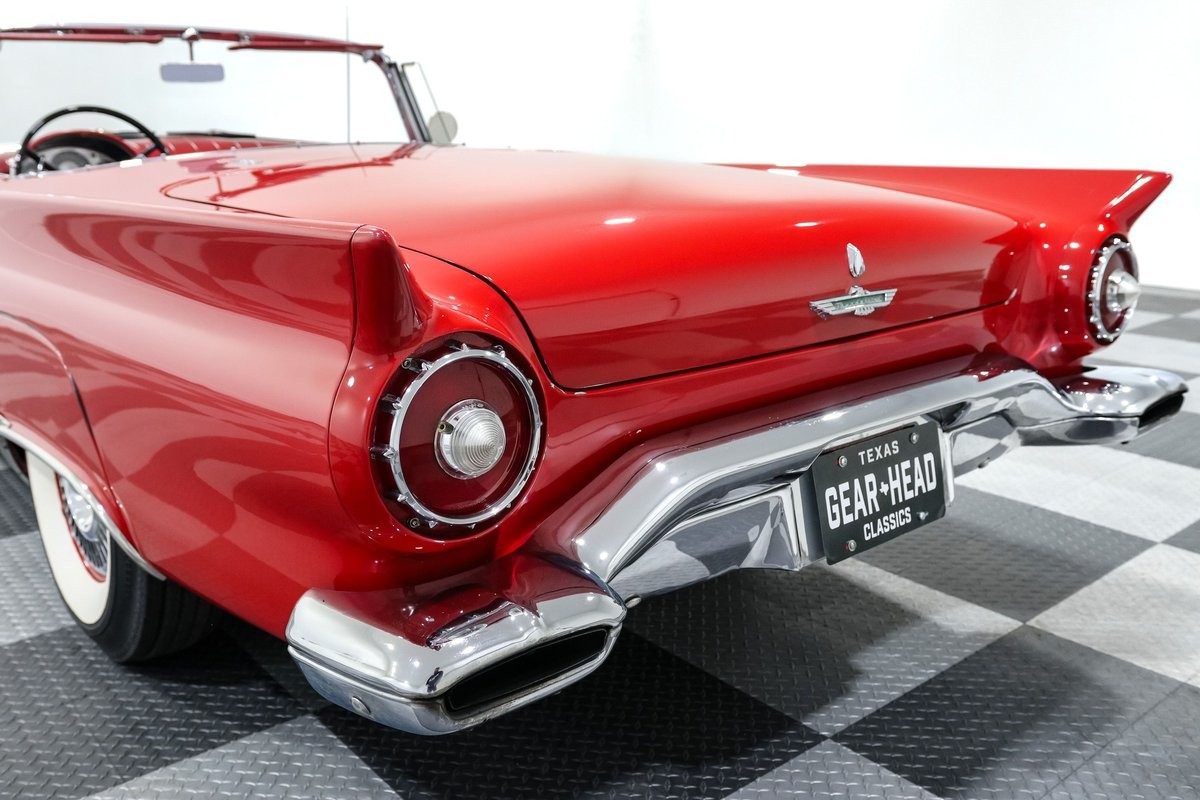 Ford-Thunderbird-1957-Convertible-19