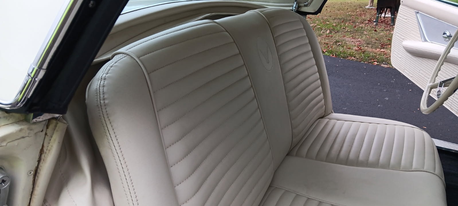 Ford-Thunderbird-1957-Convertible-19