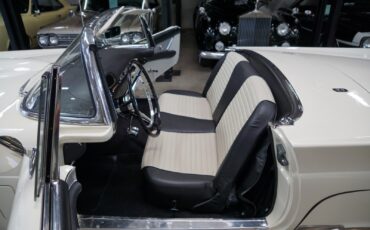 Ford-Thunderbird-1957-Convertible-24