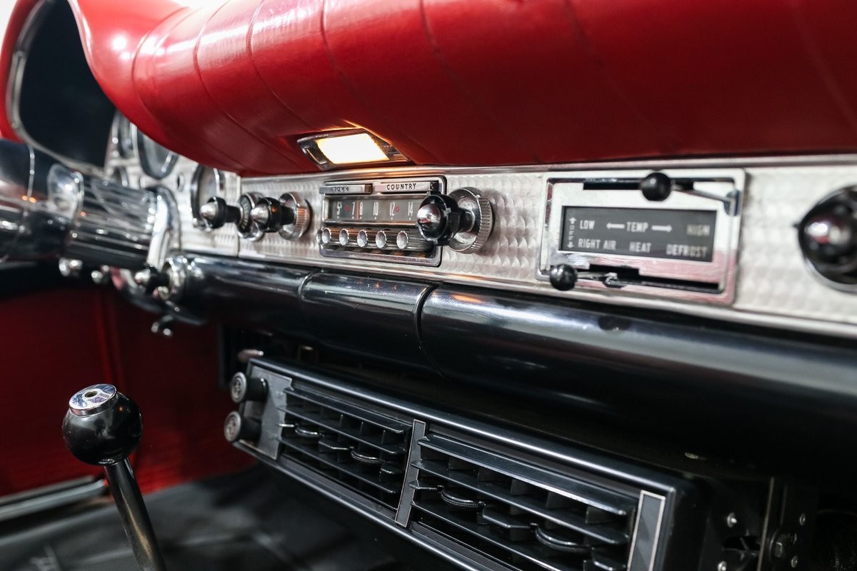 Ford-Thunderbird-1957-Convertible-27