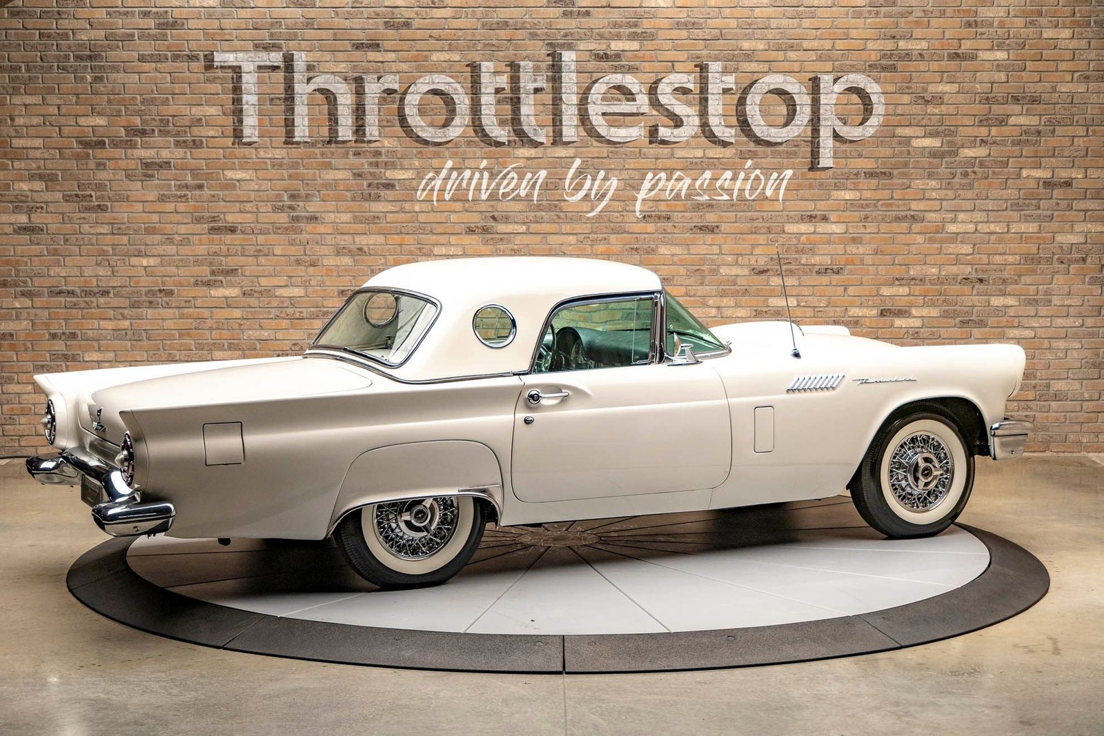 Ford-Thunderbird-1957-Convertible-7