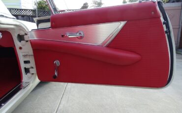 Ford-Thunderbird-1957-Convertible-9