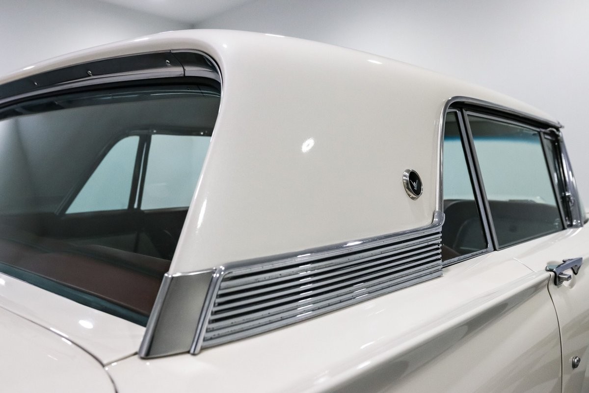 Ford-Thunderbird-1958-Coupe-23