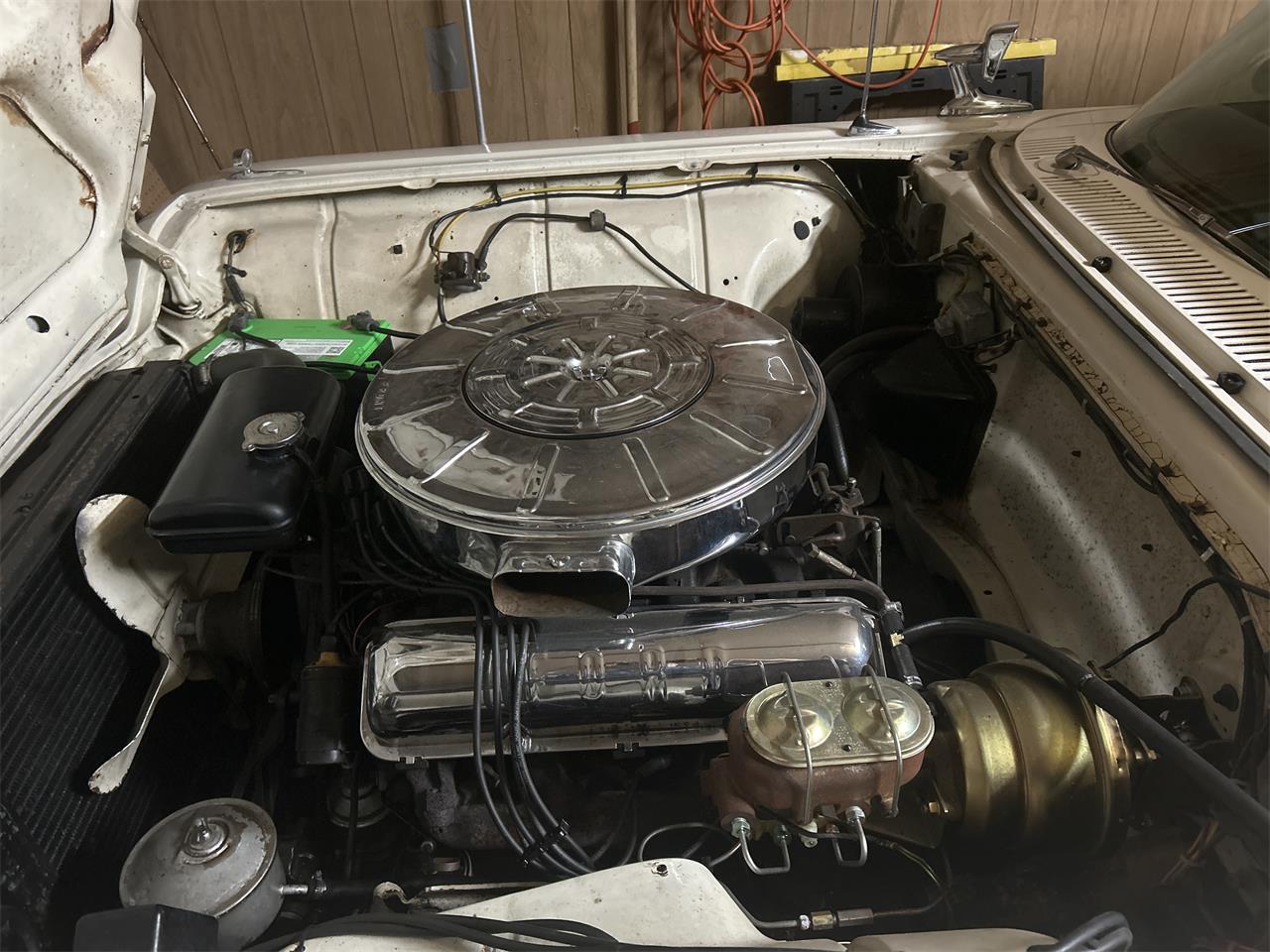 Ford-Thunderbird-1960-Creme-Light-brown-and-crem-2