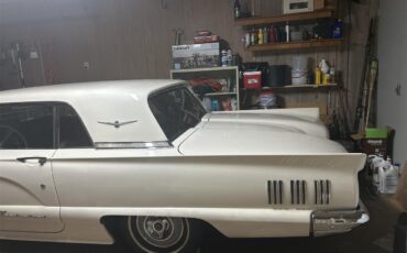 Ford-Thunderbird-1960-Creme-Light-brown-and-crem