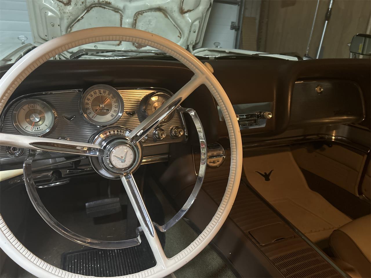 Ford-Thunderbird-1960-Creme-Light-brown-and-crem-6