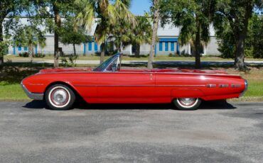 Ford-Thunderbird-1962-Convertible-10