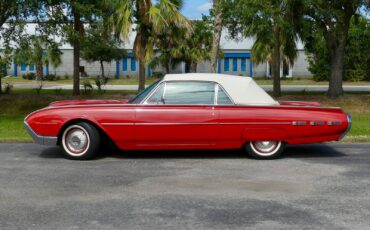 Ford-Thunderbird-1962-Convertible-11