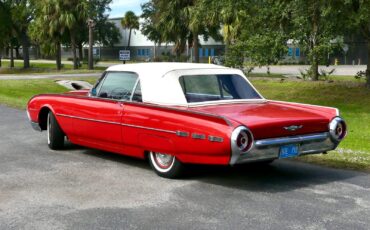 Ford-Thunderbird-1962-Convertible-15
