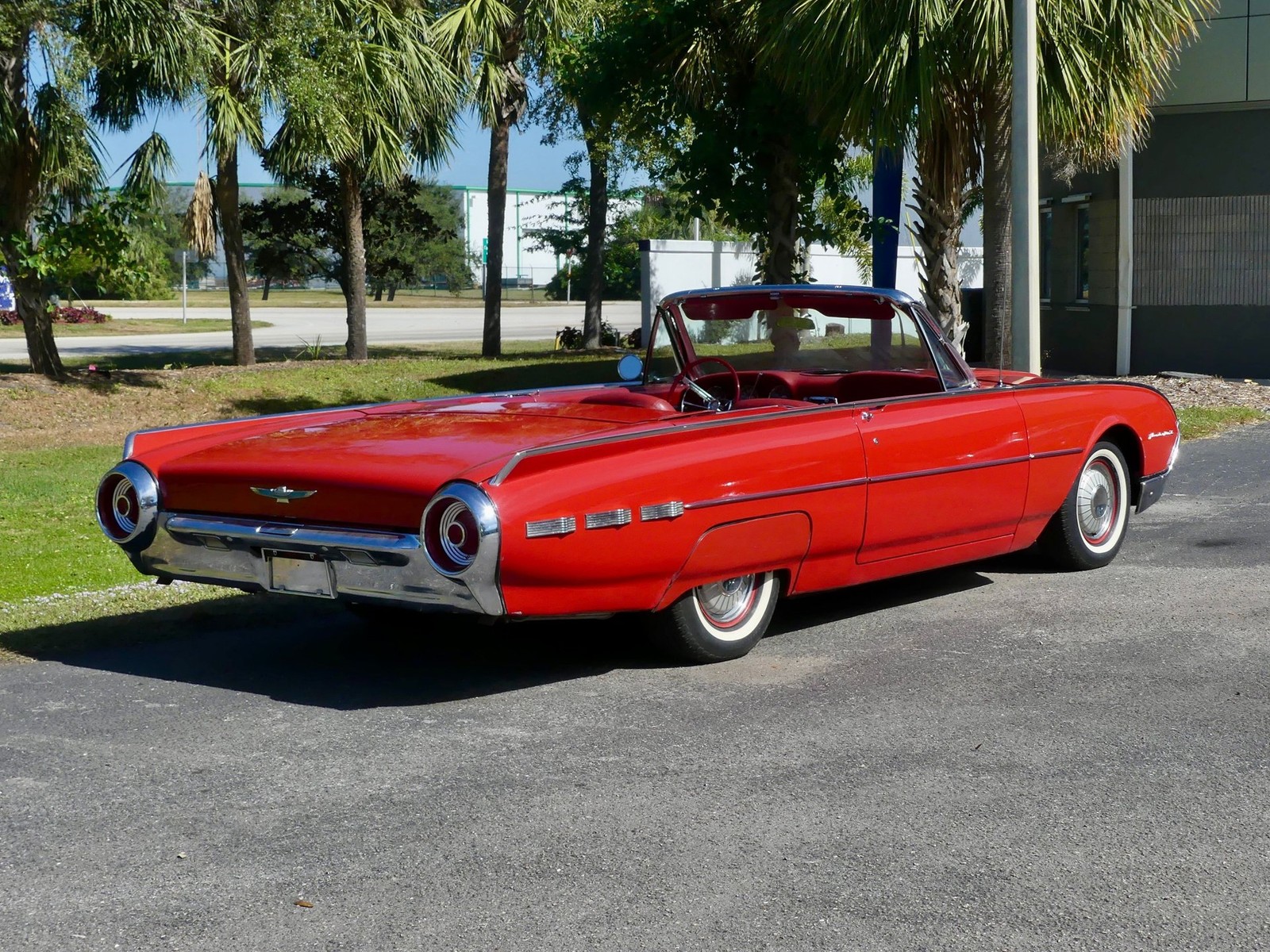 Ford-Thunderbird-1962-Convertible-21