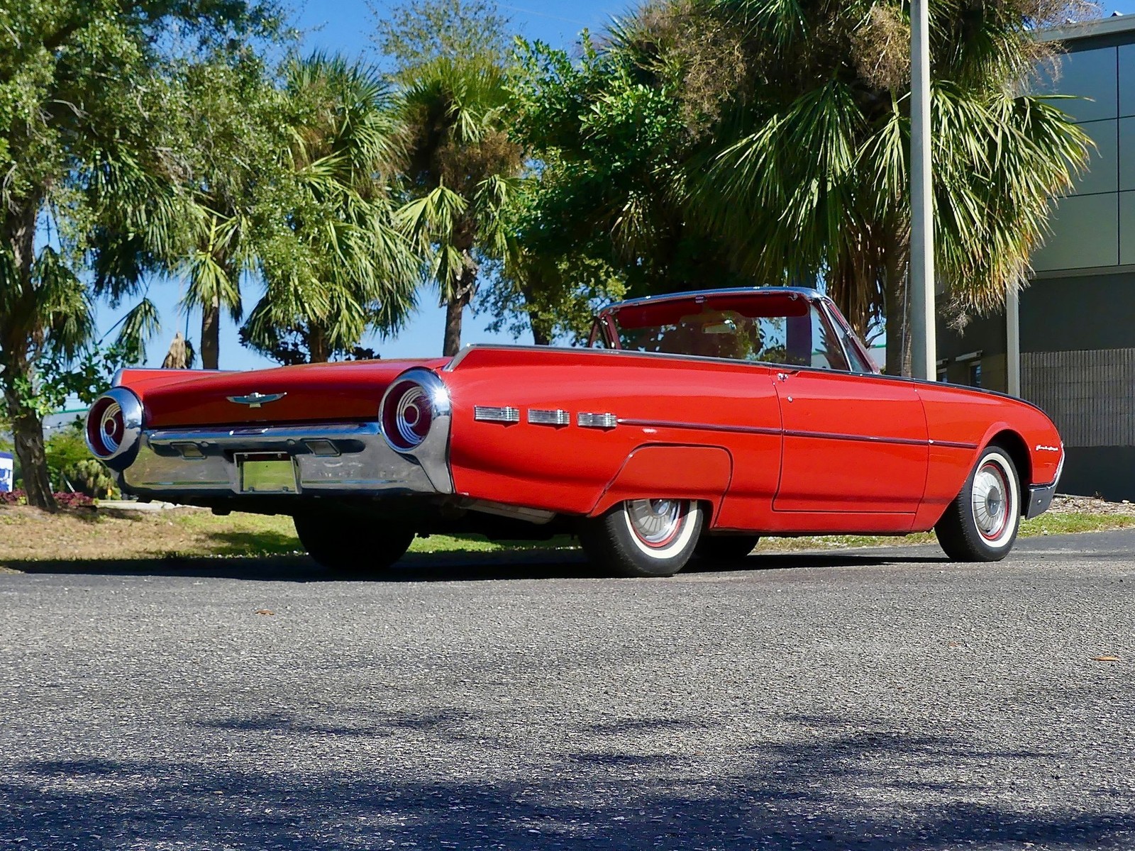 Ford-Thunderbird-1962-Convertible-23