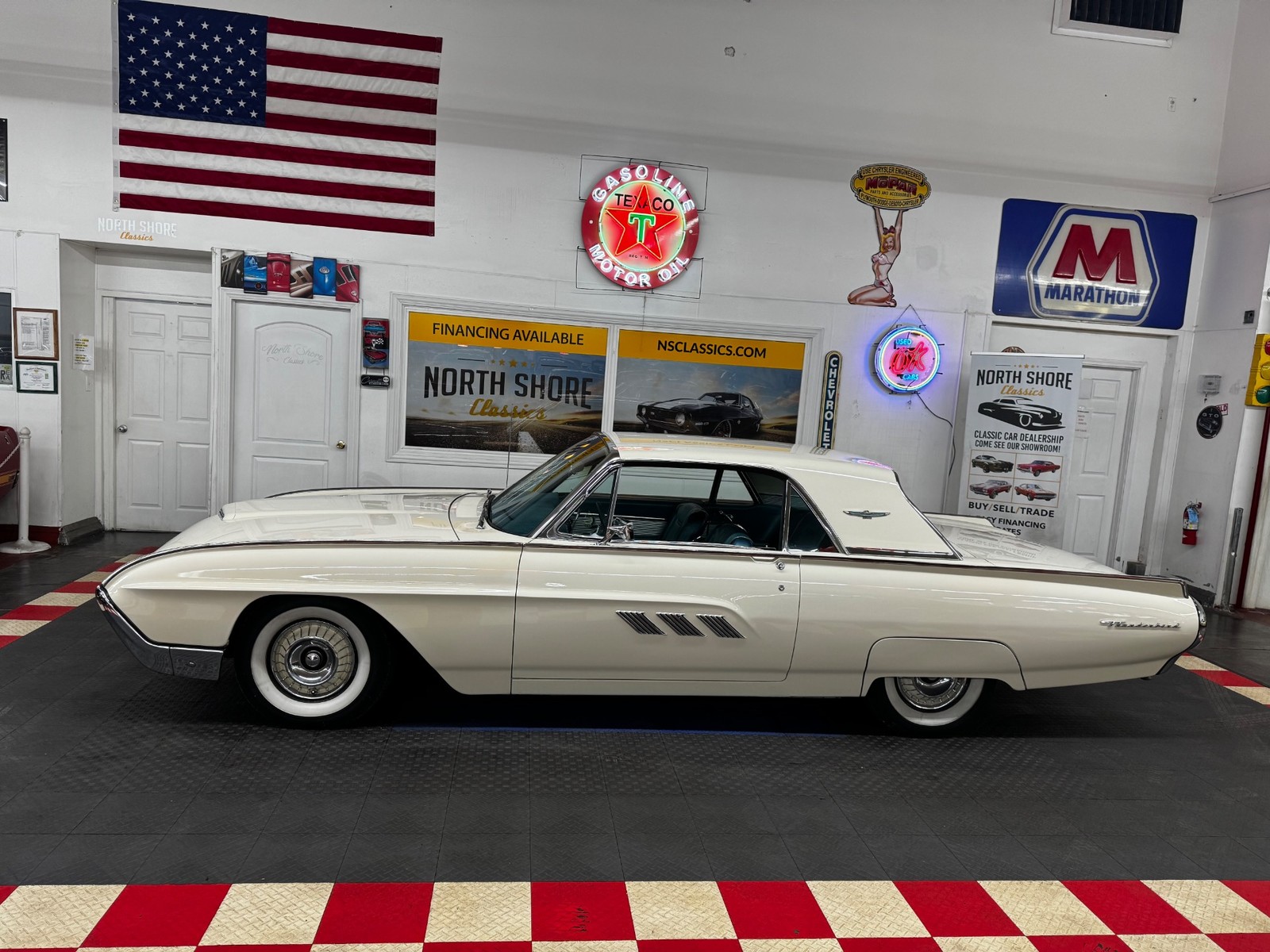Ford-Thunderbird-1963-Coupe-4