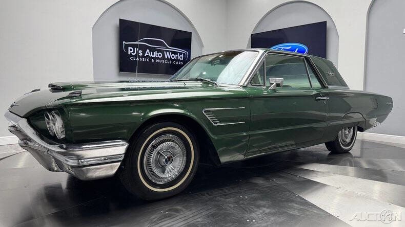 Ford-Thunderbird-1965-11