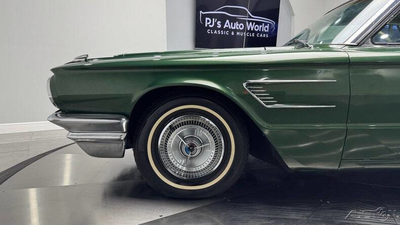 Ford-Thunderbird-1965-12