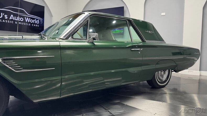 Ford-Thunderbird-1965-13