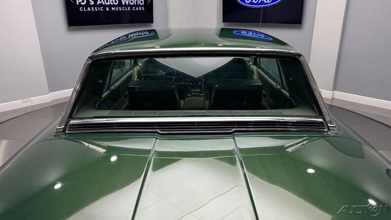 Ford-Thunderbird-1965-15