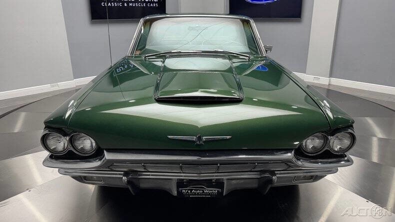 Ford-Thunderbird-1965-7