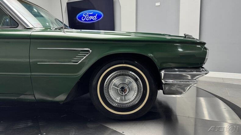 Ford-Thunderbird-1965-9