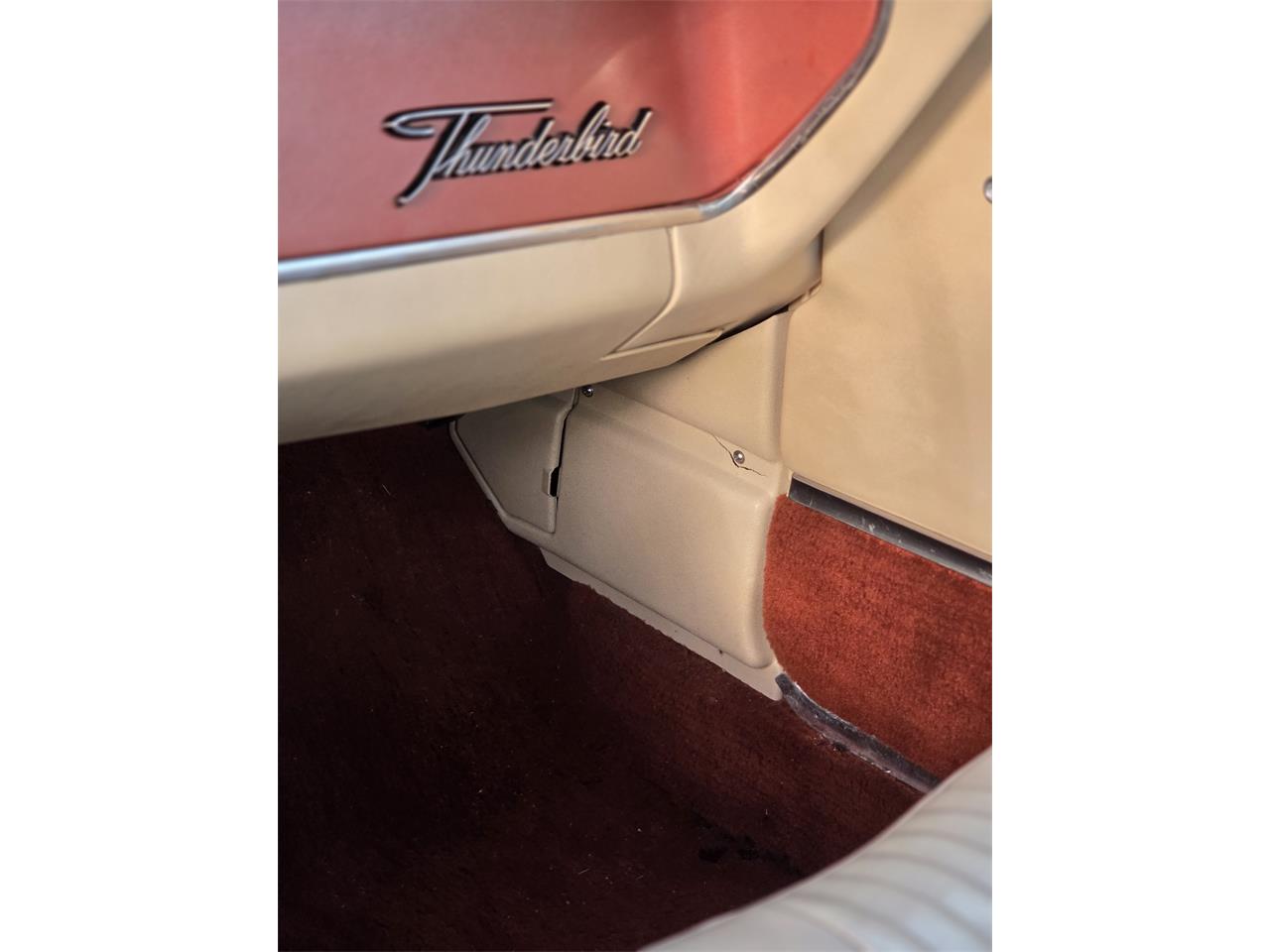 Ford-Thunderbird-1965-Burnt-orange-Ivory-7