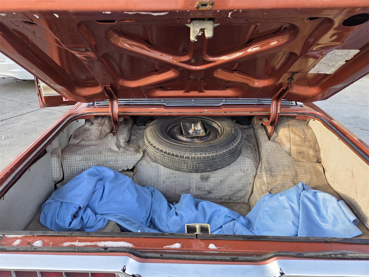 Ford-Thunderbird-1965-Burnt-orange-Ivory-9