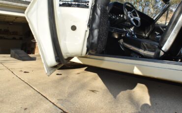 Ford-Thunderbird-1966-Convertible-17