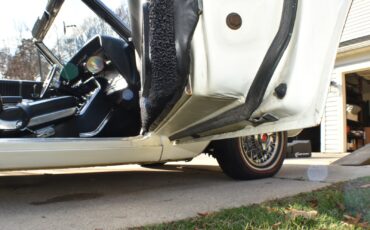 Ford-Thunderbird-1966-Convertible-24