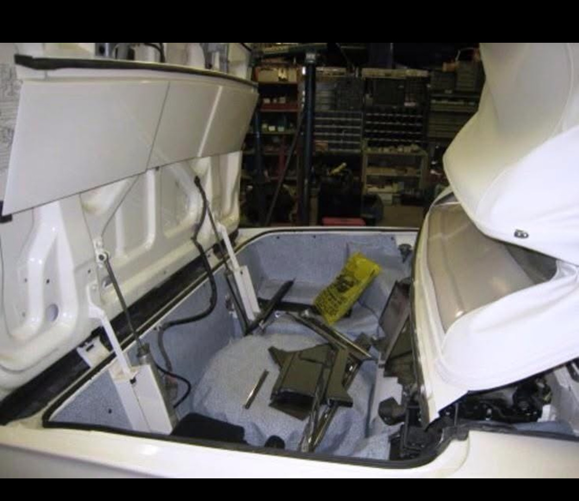 Ford-Thunderbird-1966-Convertible-26