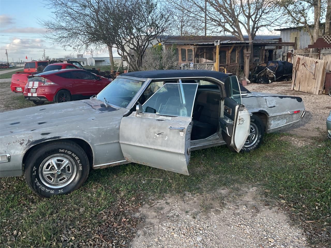 Ford-Thunderbird-1968-Primer-Black-7