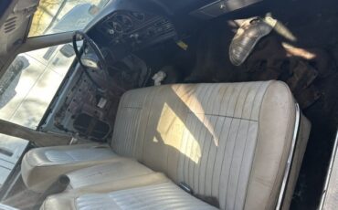 Ford-Thunderbird-1968-Sedan-2