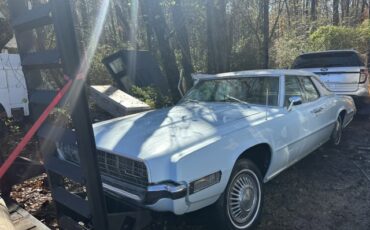 Ford-Thunderbird-1968-Sedan