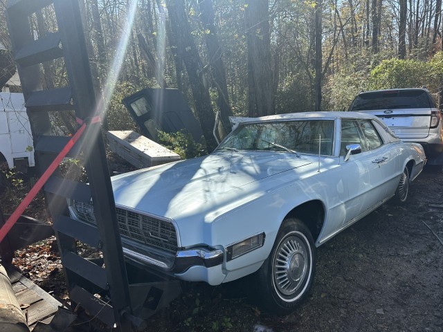 Ford Thunderbird 1968 Sedan