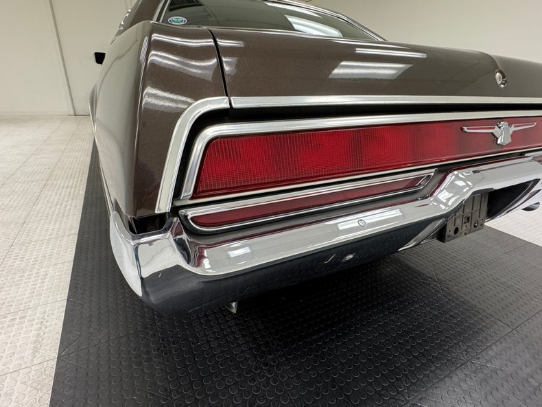Ford-Thunderbird-1972-Dark-Brown-Metallic-Ginger-1