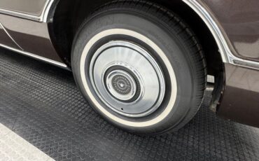 Ford-Thunderbird-1972-Dark-Brown-Metallic-Ginger-11