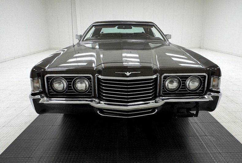 Ford-Thunderbird-1972-Dark-Brown-Metallic-Ginger-18