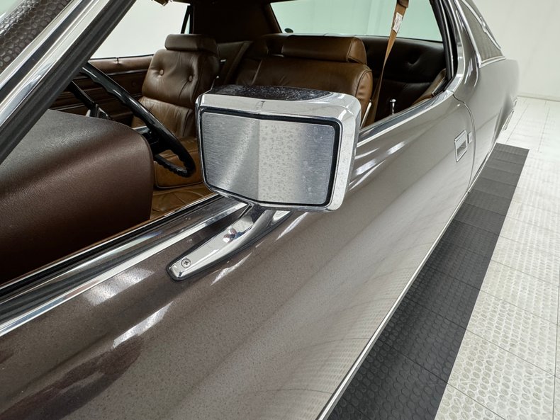 Ford-Thunderbird-1972-Dark-Brown-Metallic-Ginger-26